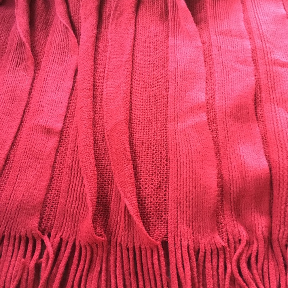Nwt Soft Shawl/Wrap With Unique Pleats & Fringe - image 2